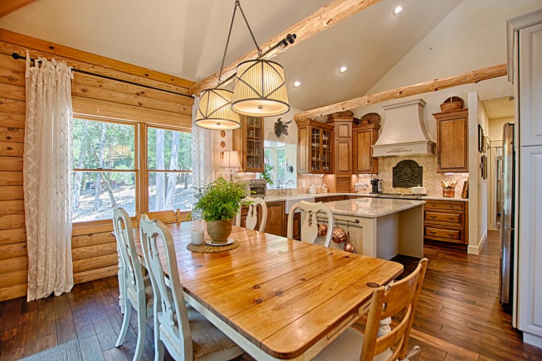 430 Tinkers Trail