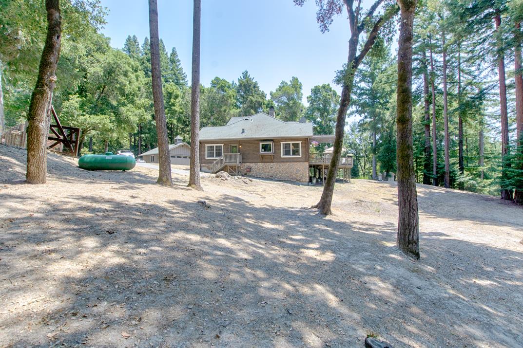 430 Tinkers Trail