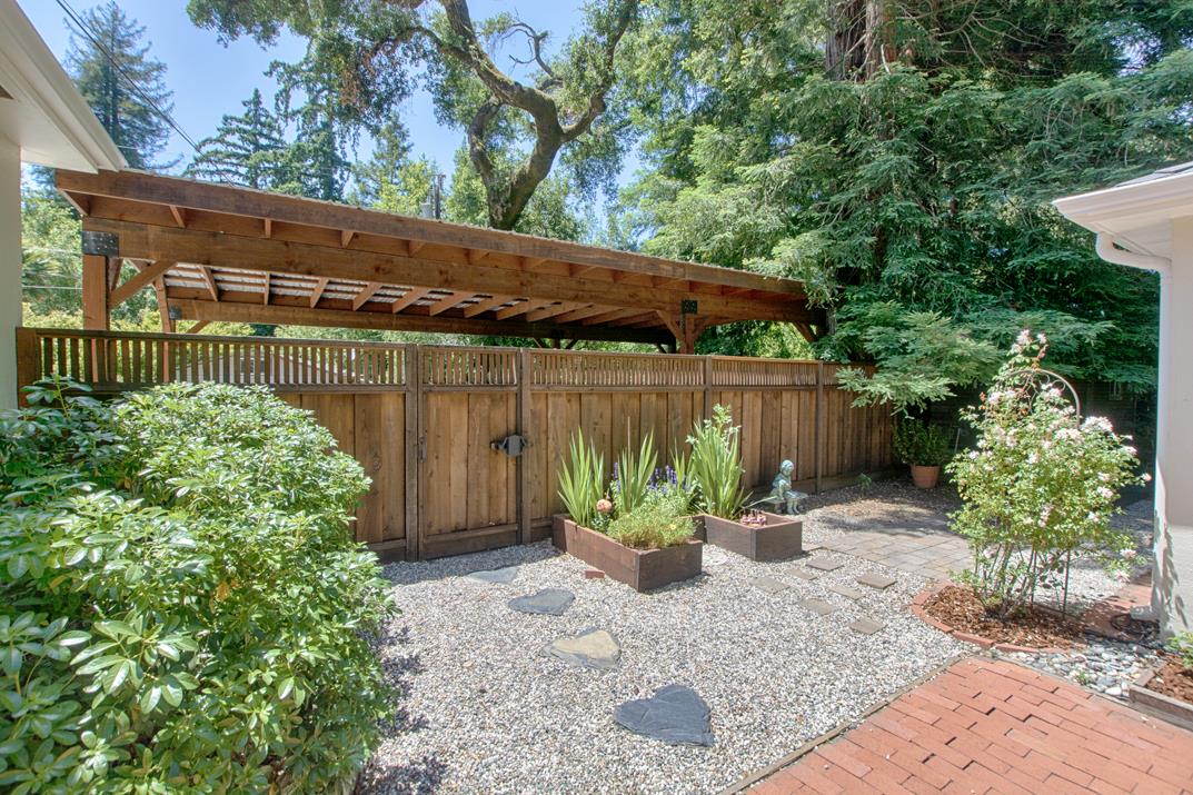 8600 Glen Arbor Road