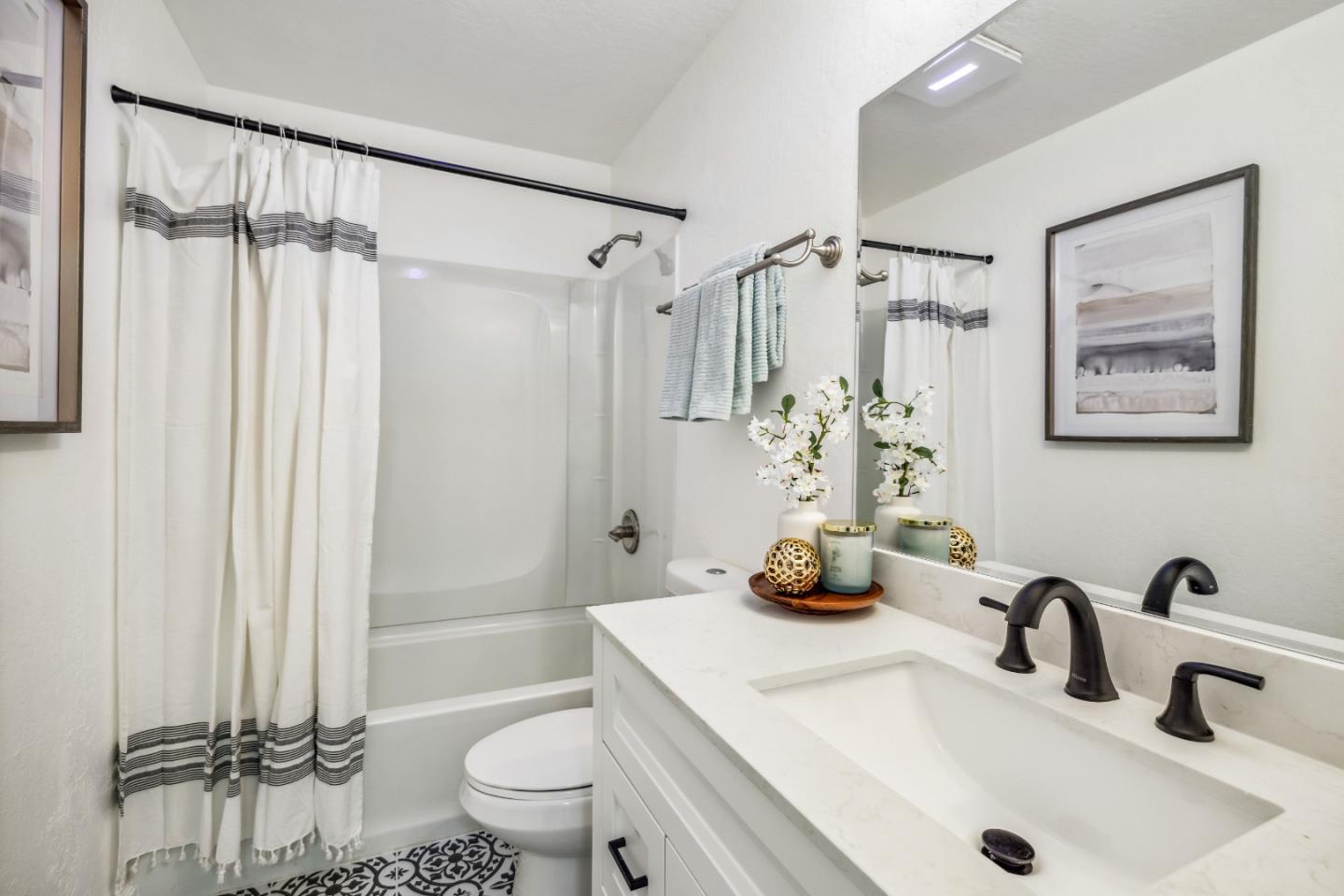 579 Carpenteria RD