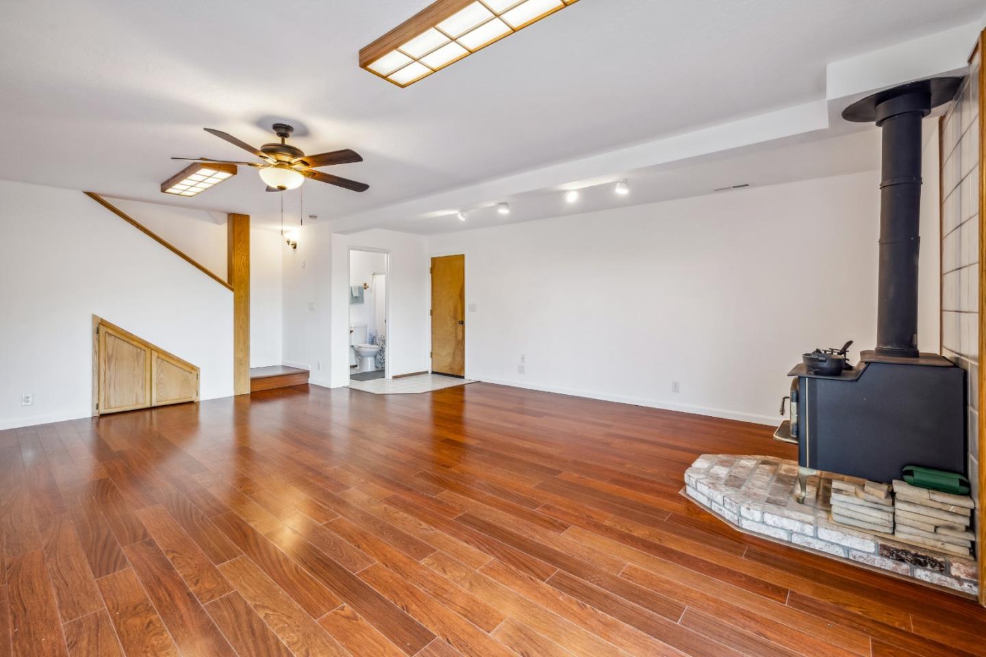 579 Carpenteria RD