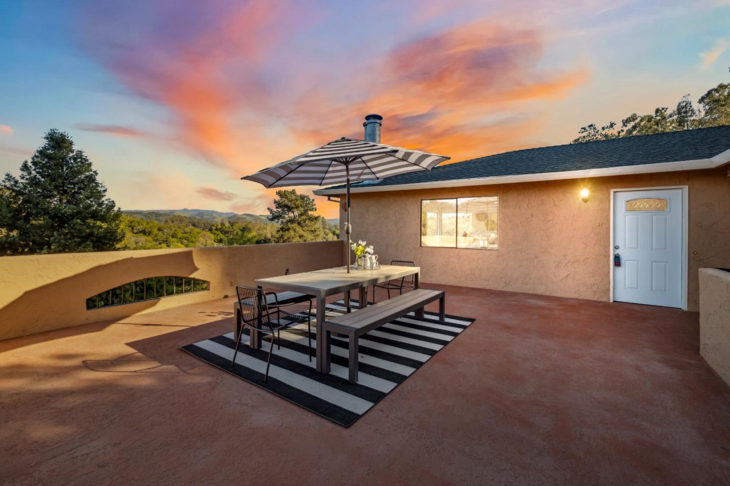 579 Carpenteria RD