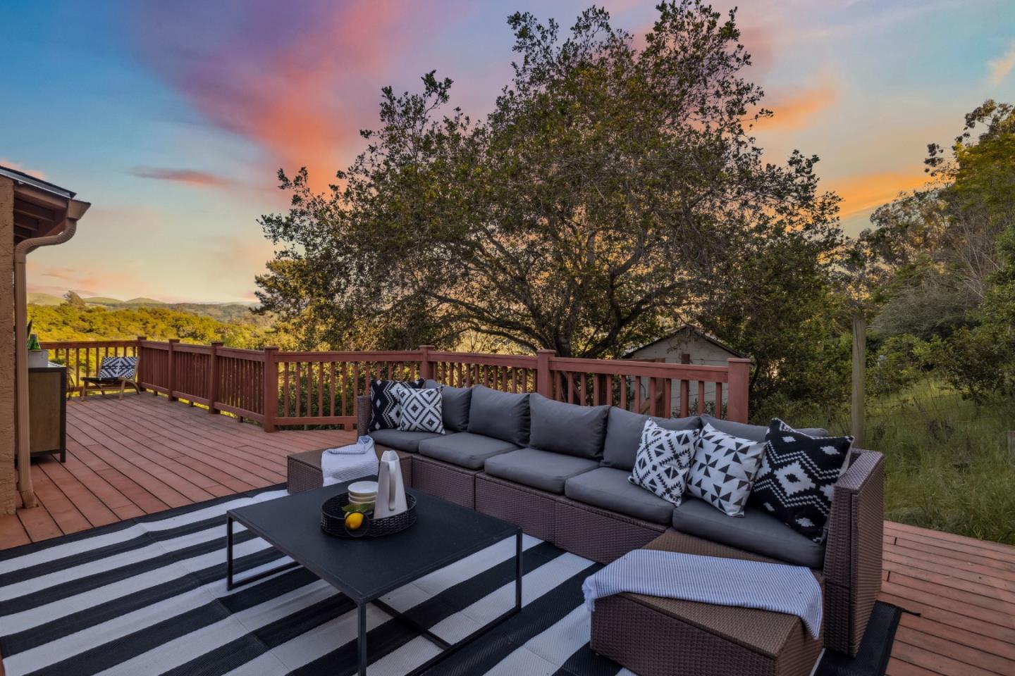 579 Carpenteria RD