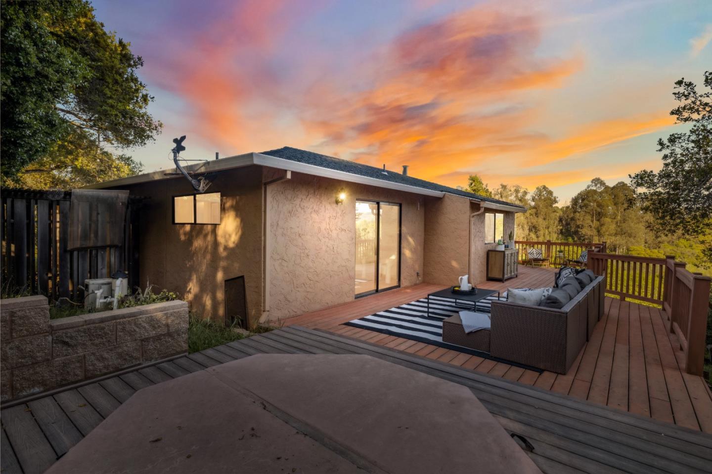 579 Carpenteria RD
