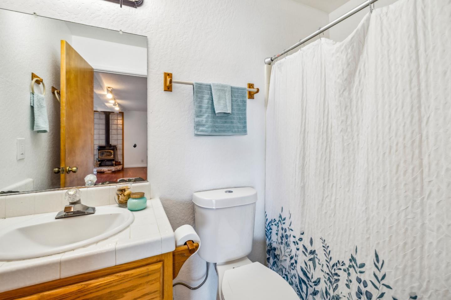 579 Carpenteria RD