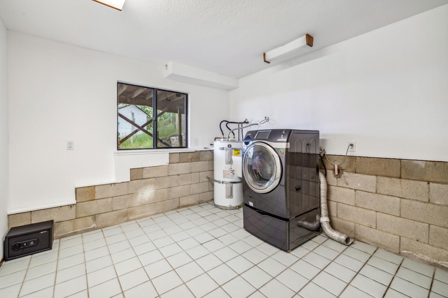 579 Carpenteria RD