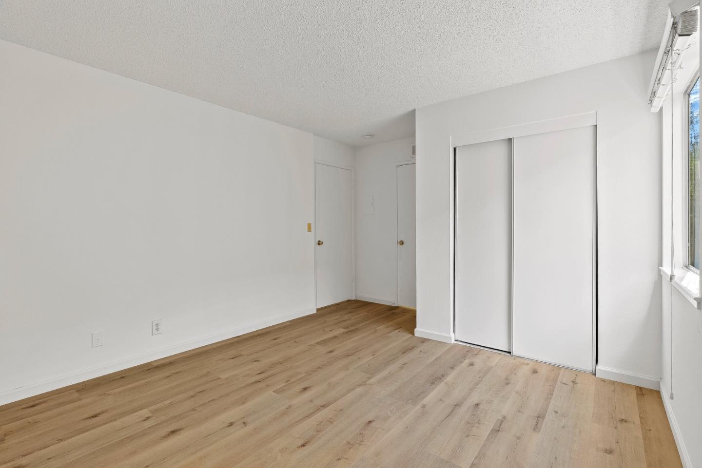 259 North Capitol Avenue 271