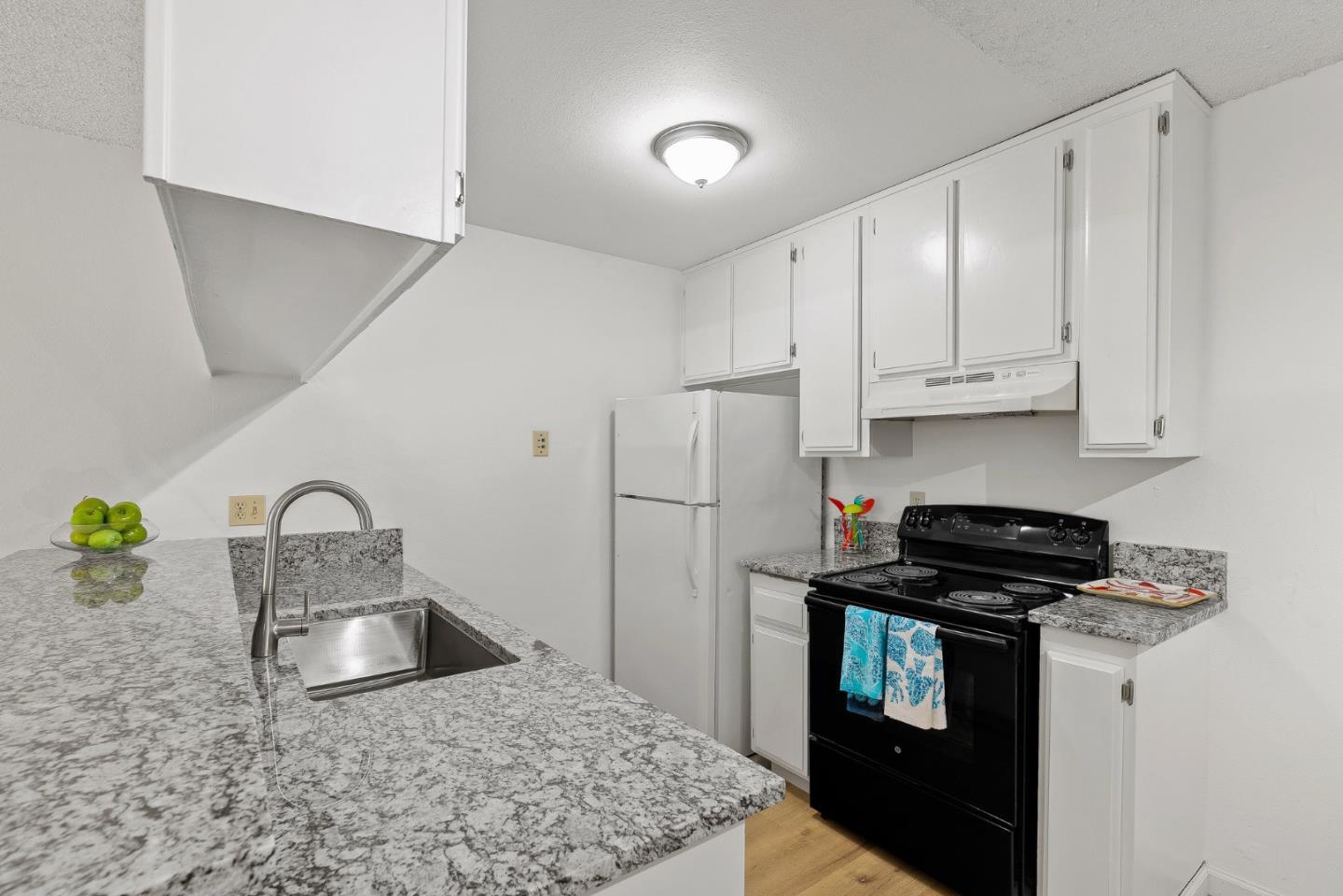 259 North Capitol Avenue 271