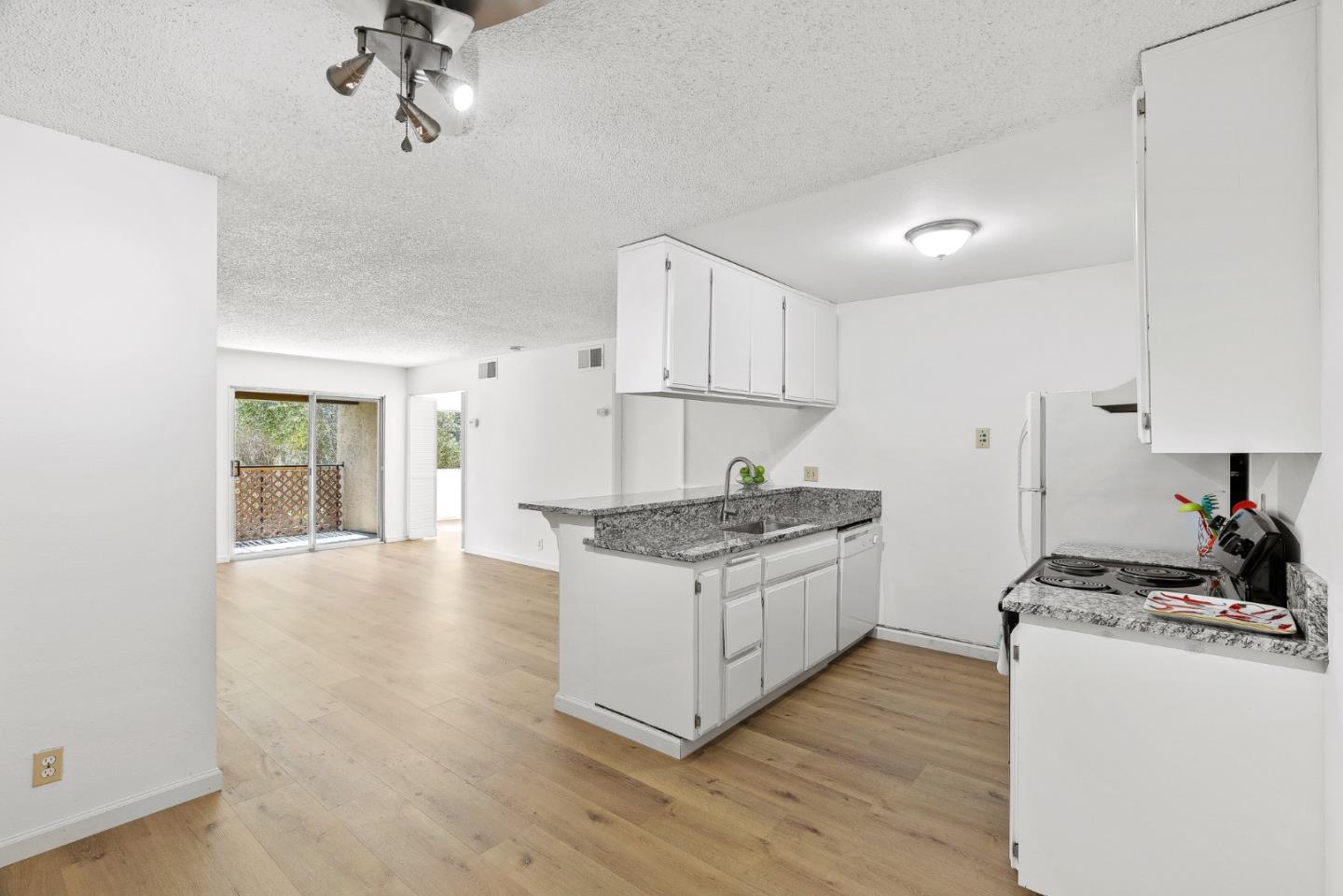259 North Capitol Avenue 271