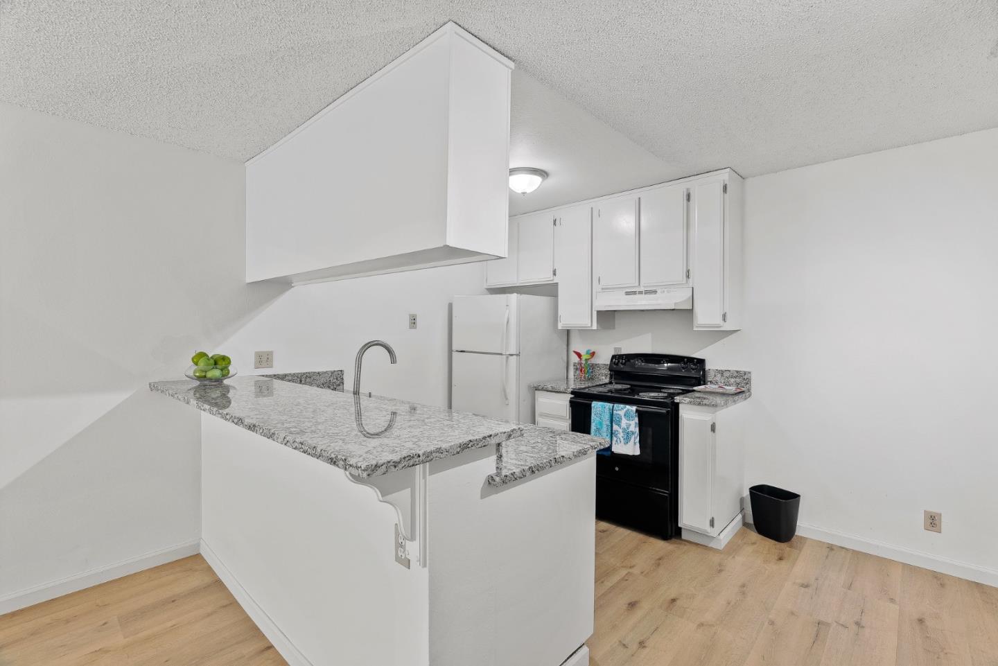 259 North Capitol Avenue 271