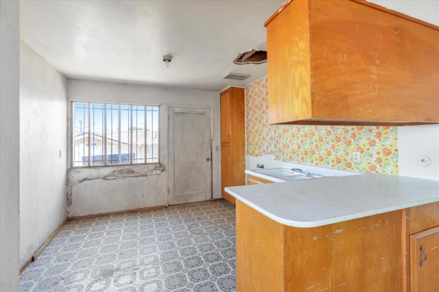 519 Fremont Street