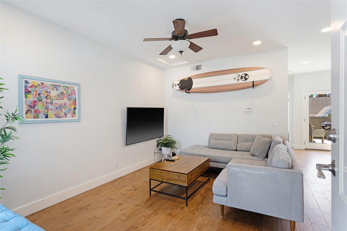 605 Pacific Avenue 302