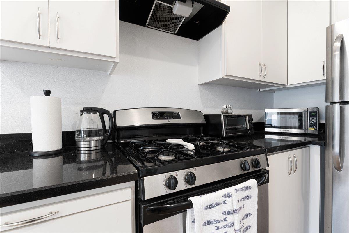 605 Pacific Avenue 302