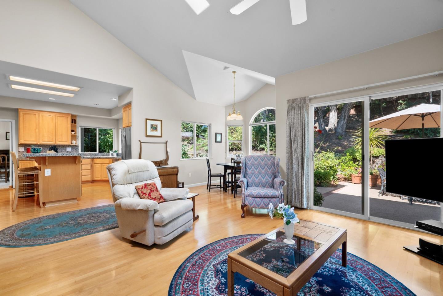21 Bay Laurel Court