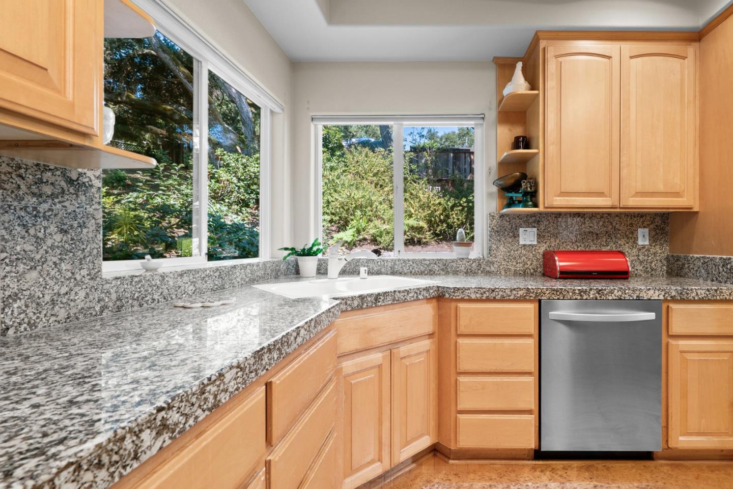 21 Bay Laurel Court