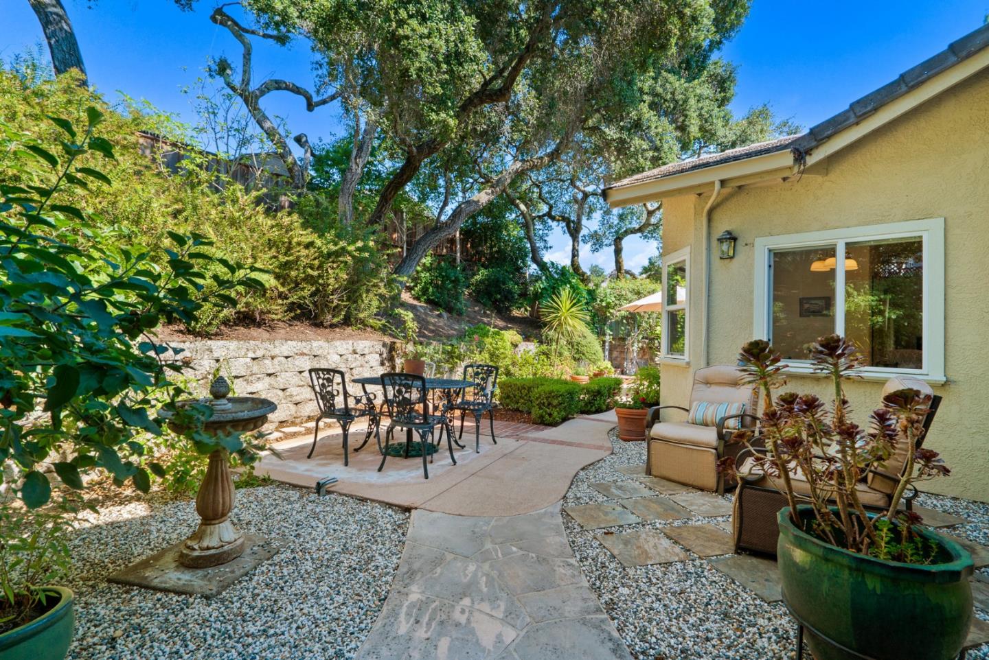 21 Bay Laurel Court