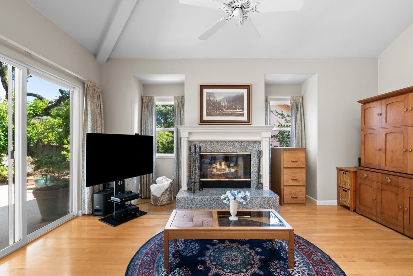 21 Bay Laurel Court
