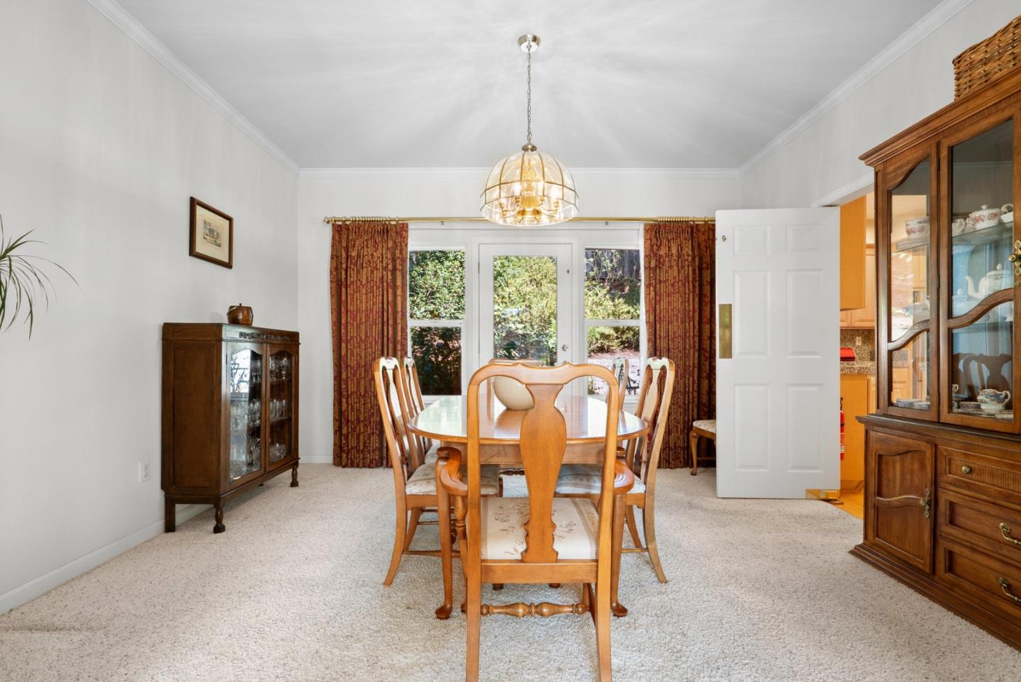 21 Bay Laurel Court