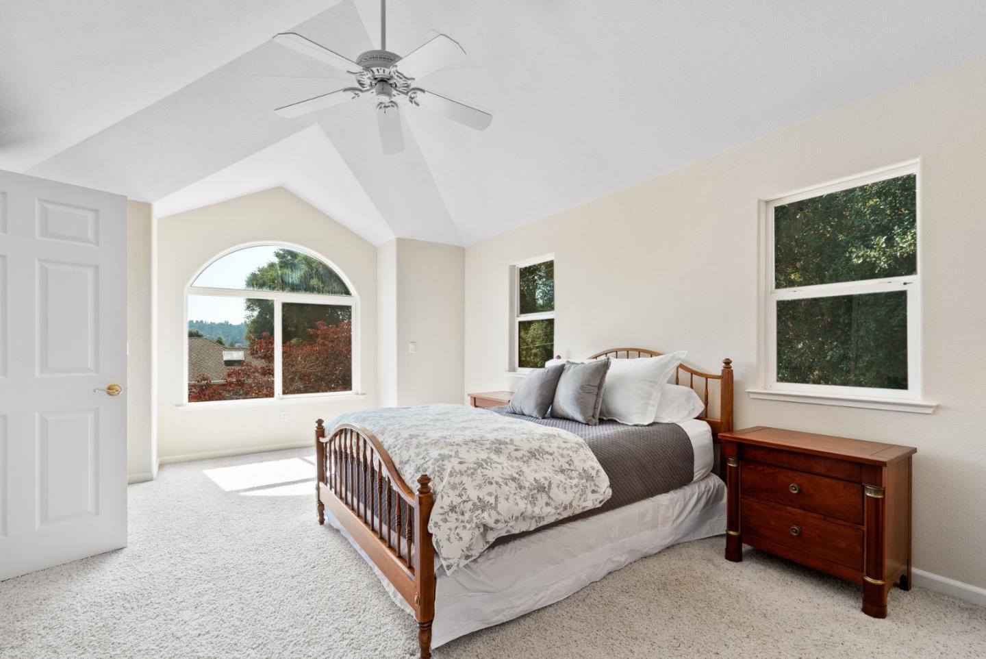 21 Bay Laurel Court