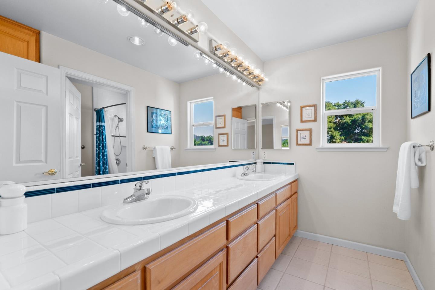 21 Bay Laurel Court