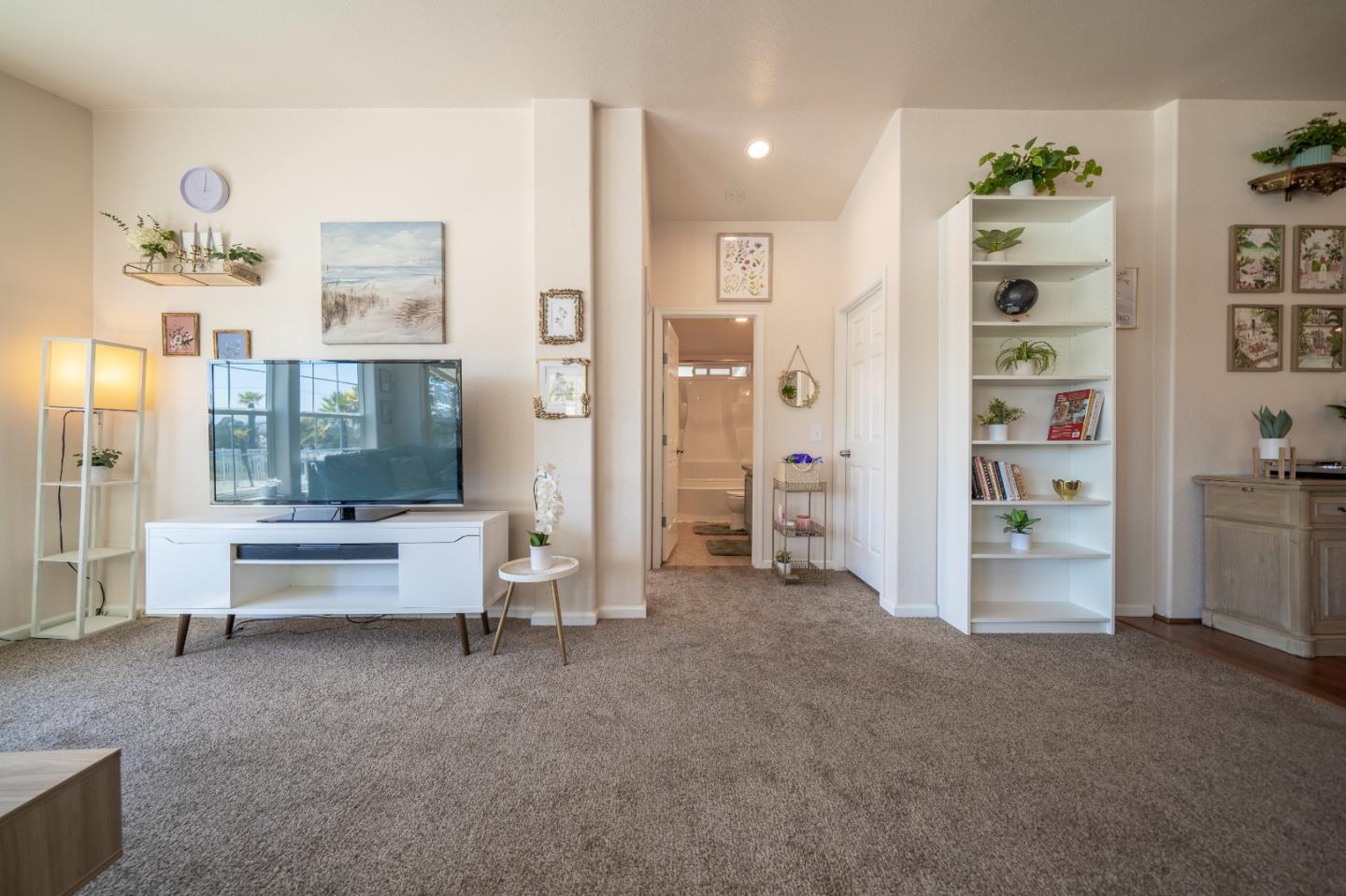501 South Green Valley Road Unit: 3