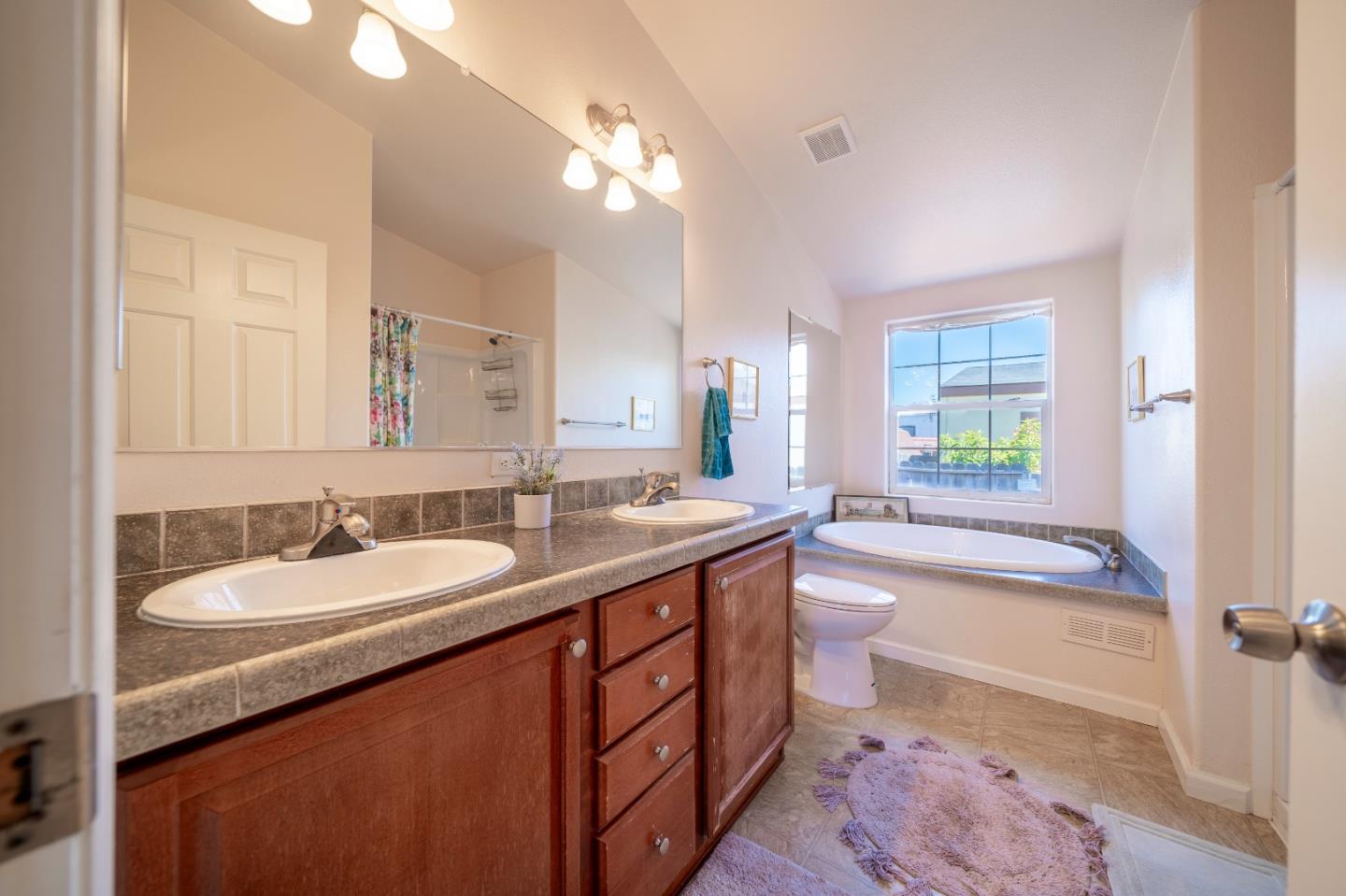 501 South Green Valley Road Unit: 3