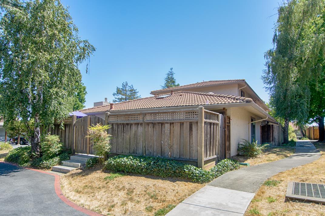 137 Peach Terrace