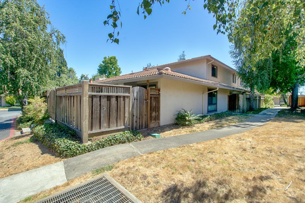 137 Peach Terrace