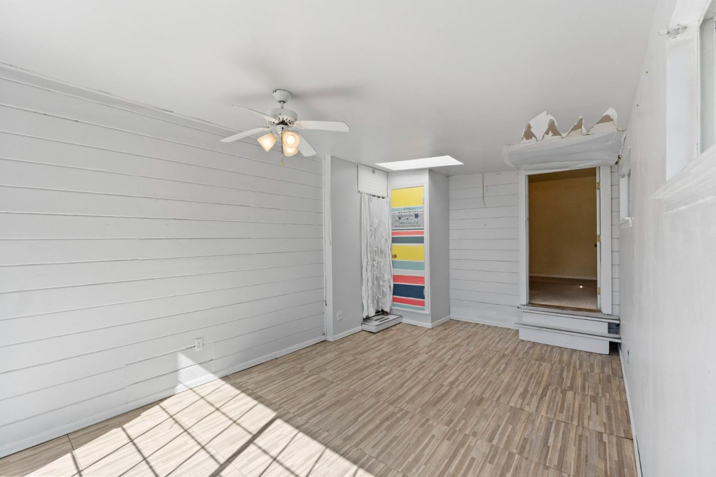 822 Eaton ST