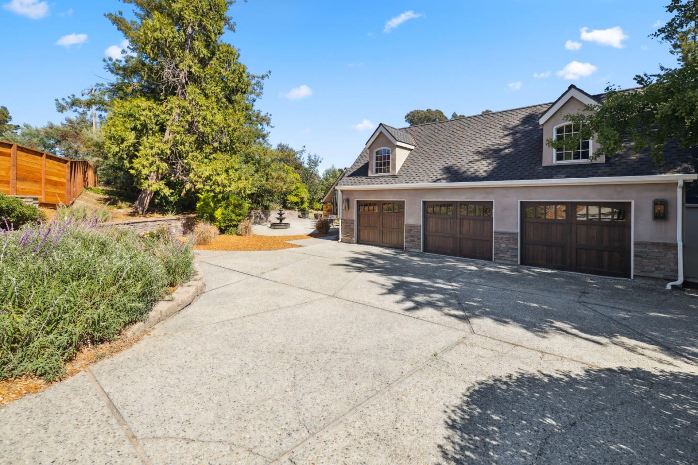 2 Pasatiempo DR