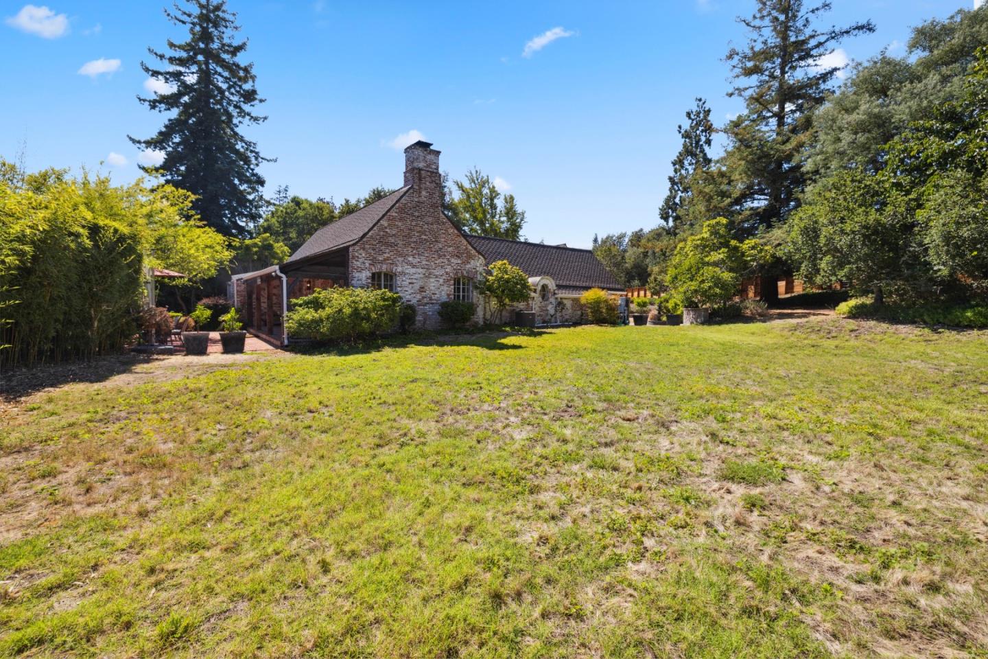 2 Pasatiempo DR