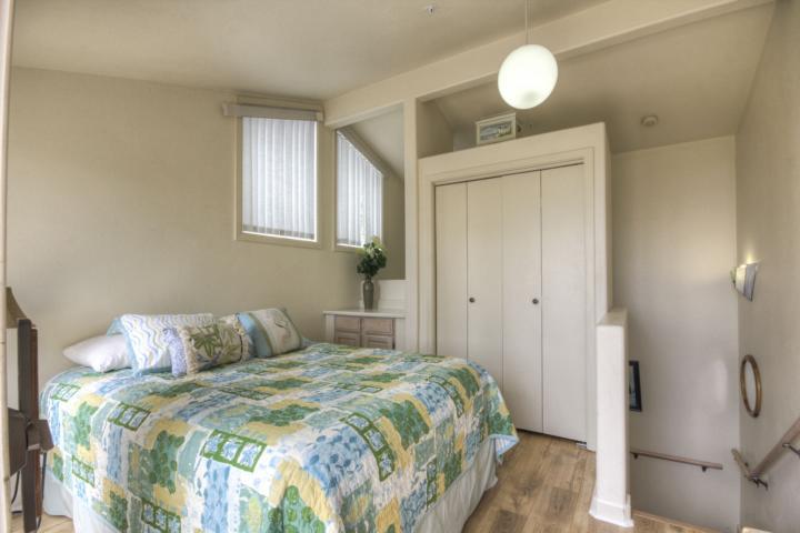 5005 Cliff Drive 2