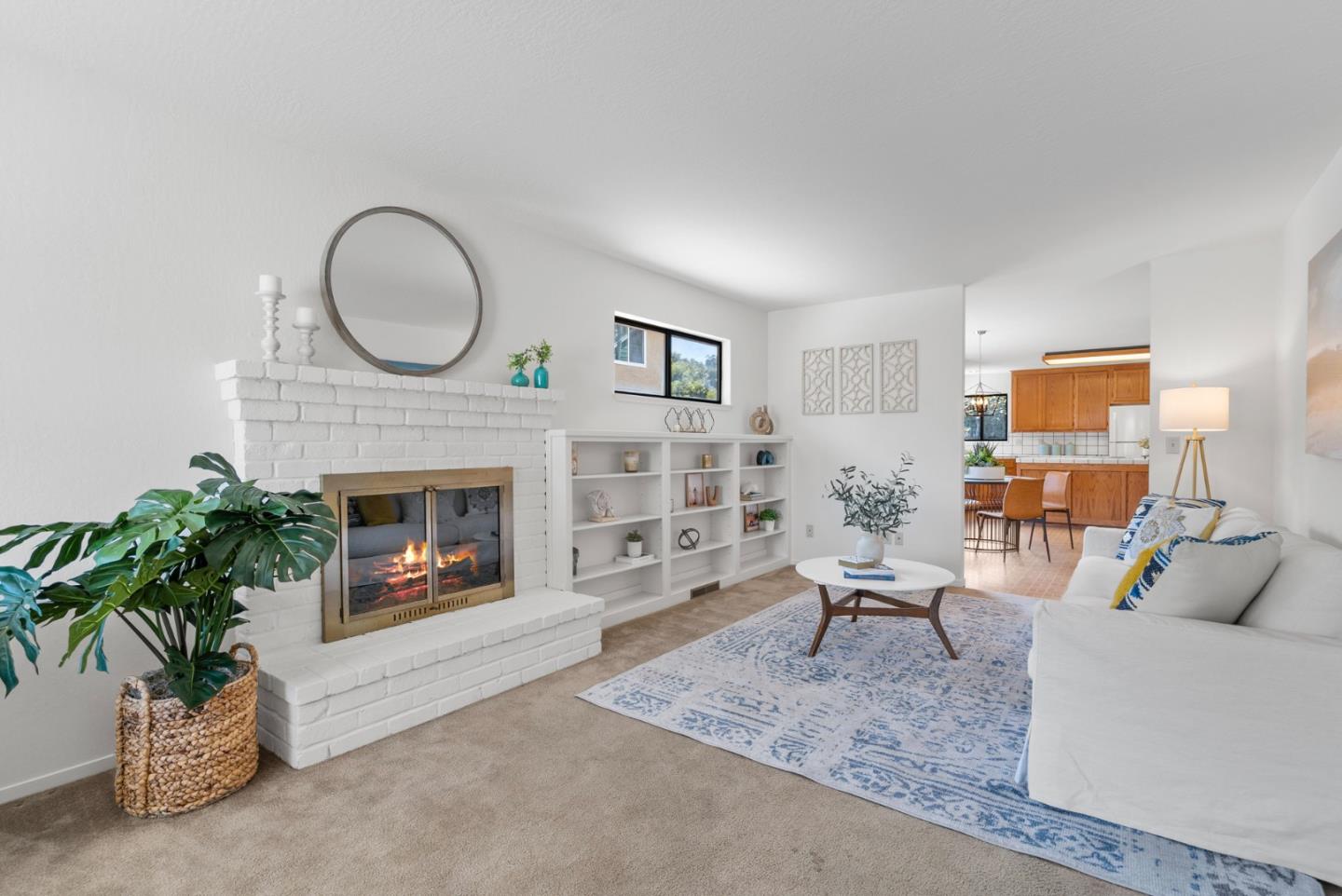 607 Burlingame Avenue