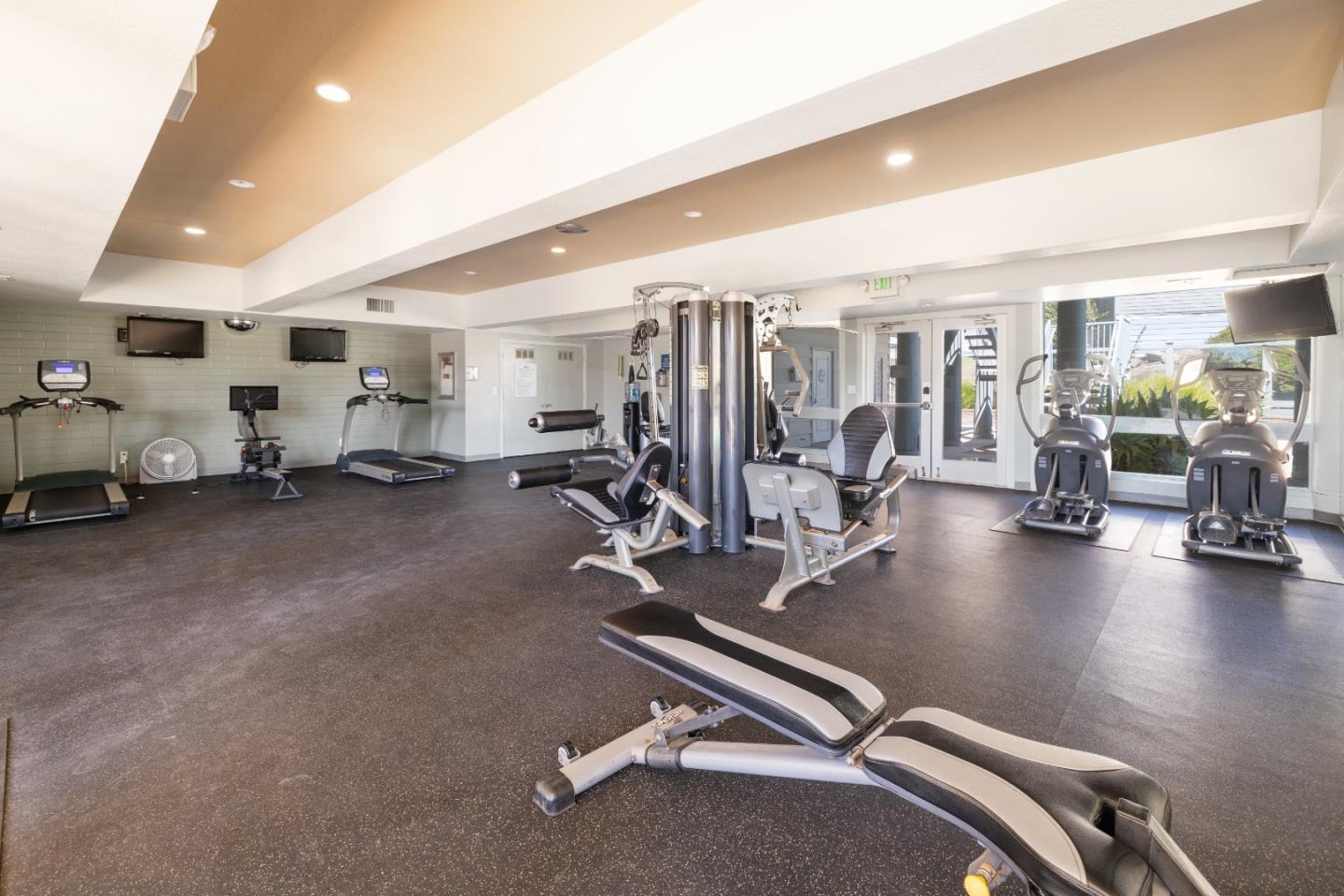 2395 Delaware Avenue Unit: 165