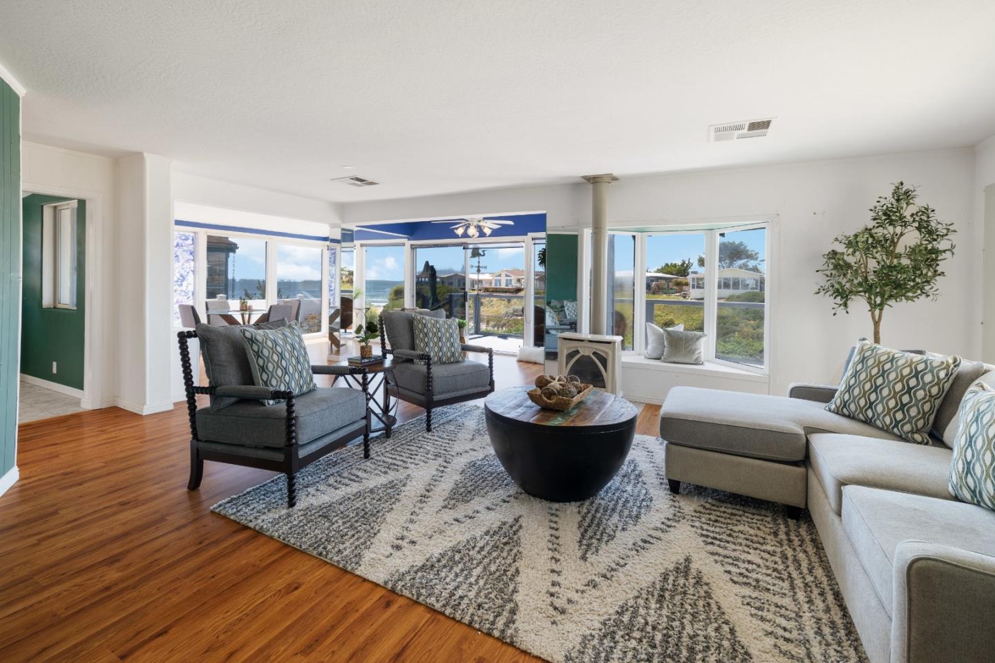 2395 Delaware Avenue Unit: 165