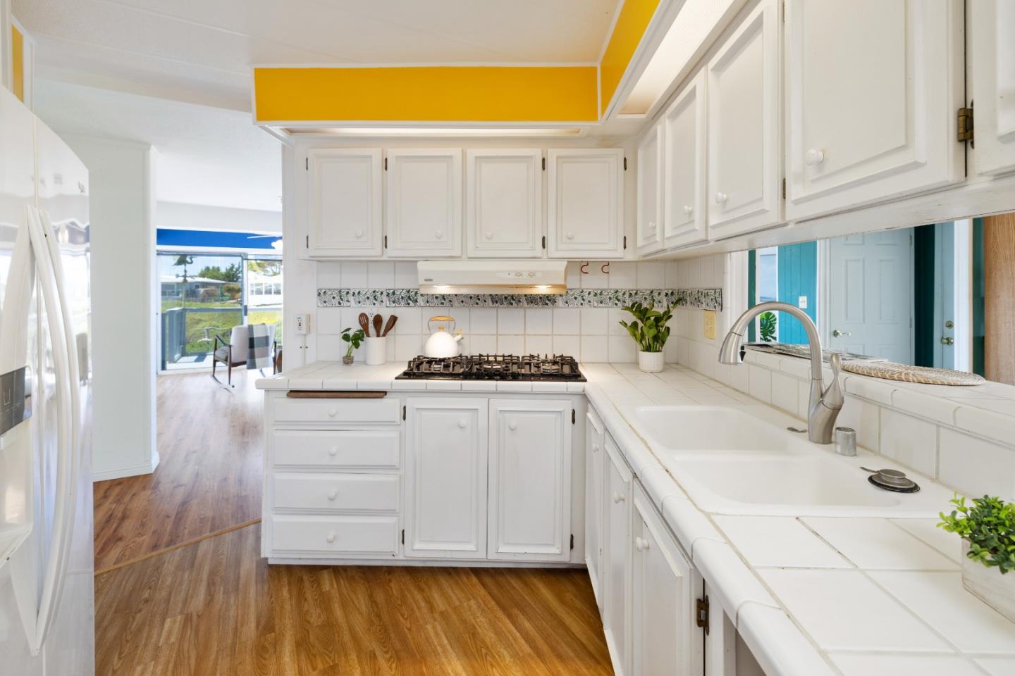 2395 Delaware Avenue Unit: 165