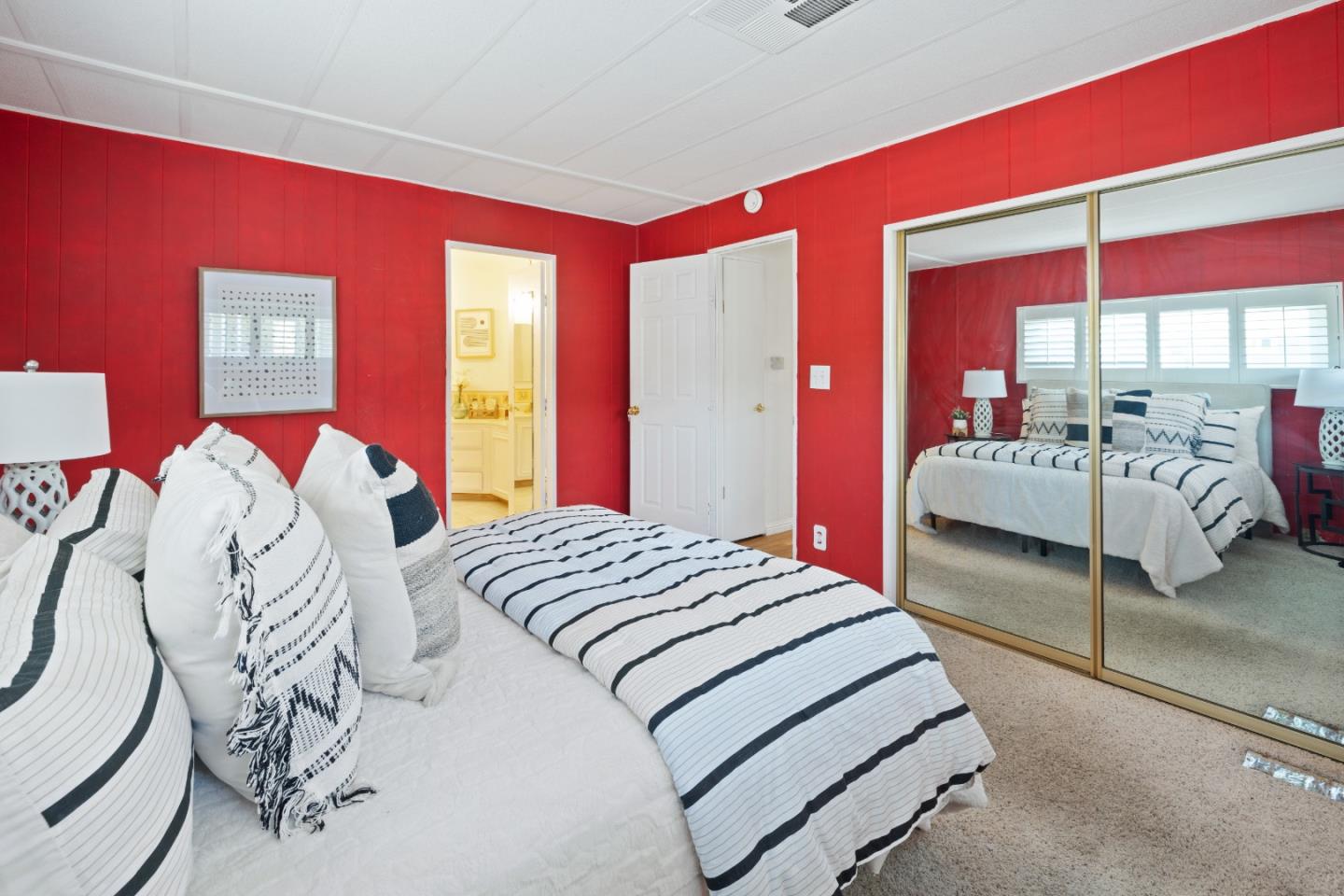 2395 Delaware Avenue Unit: 165