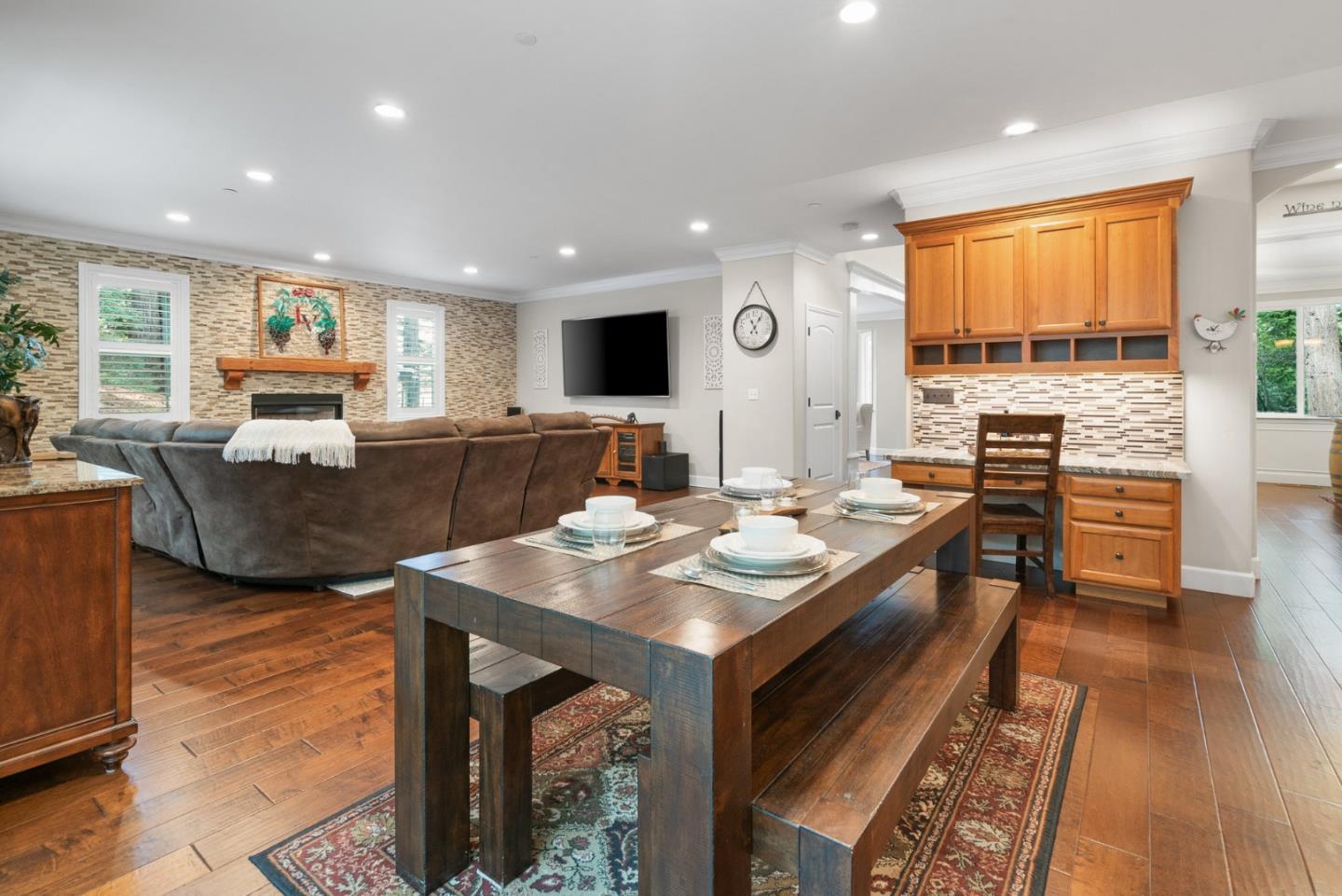 38 Polo Heights