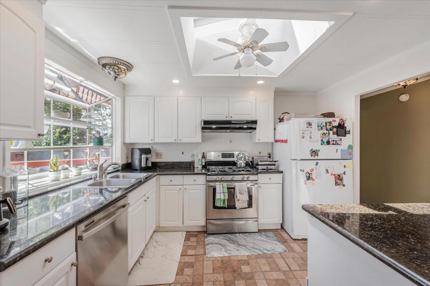1225 Vienna Drive Unit: 983