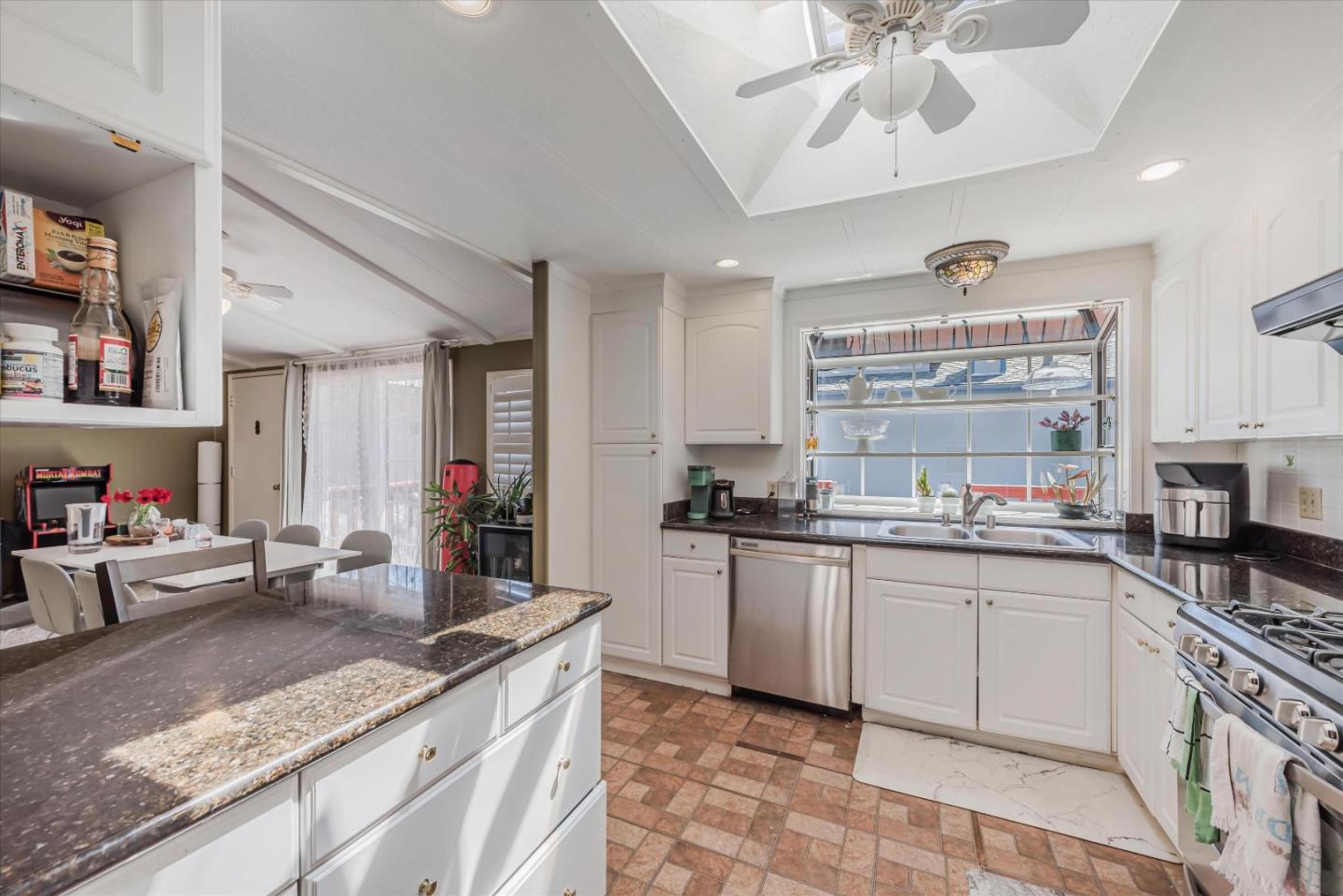 1225 Vienna Drive Unit: 983