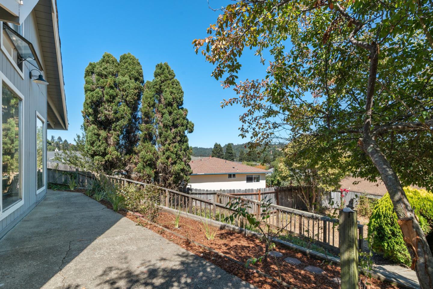 3780 Valera Drive