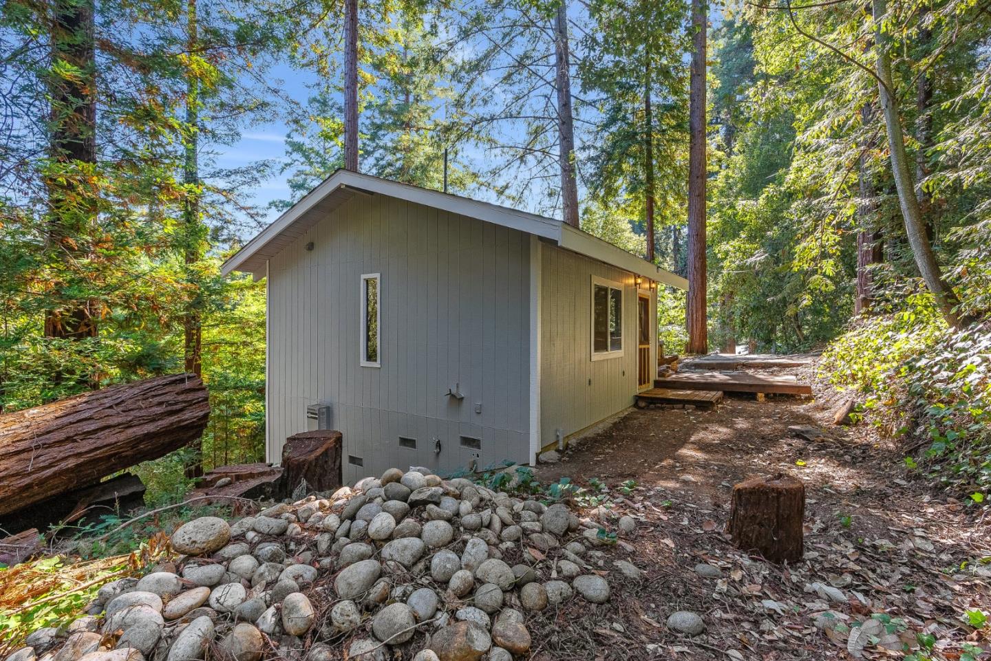 1111 Forest Way