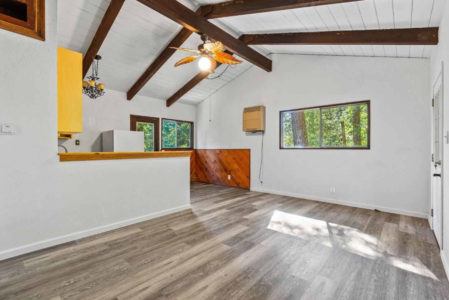 1111 Forest Way