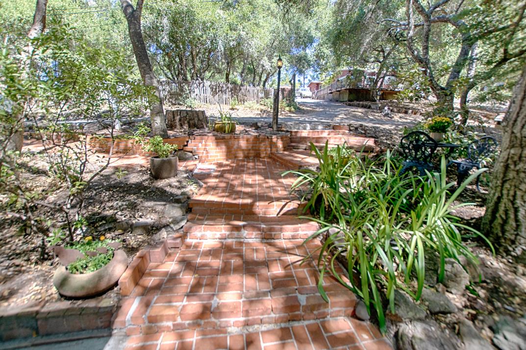 74 Pine Avenue