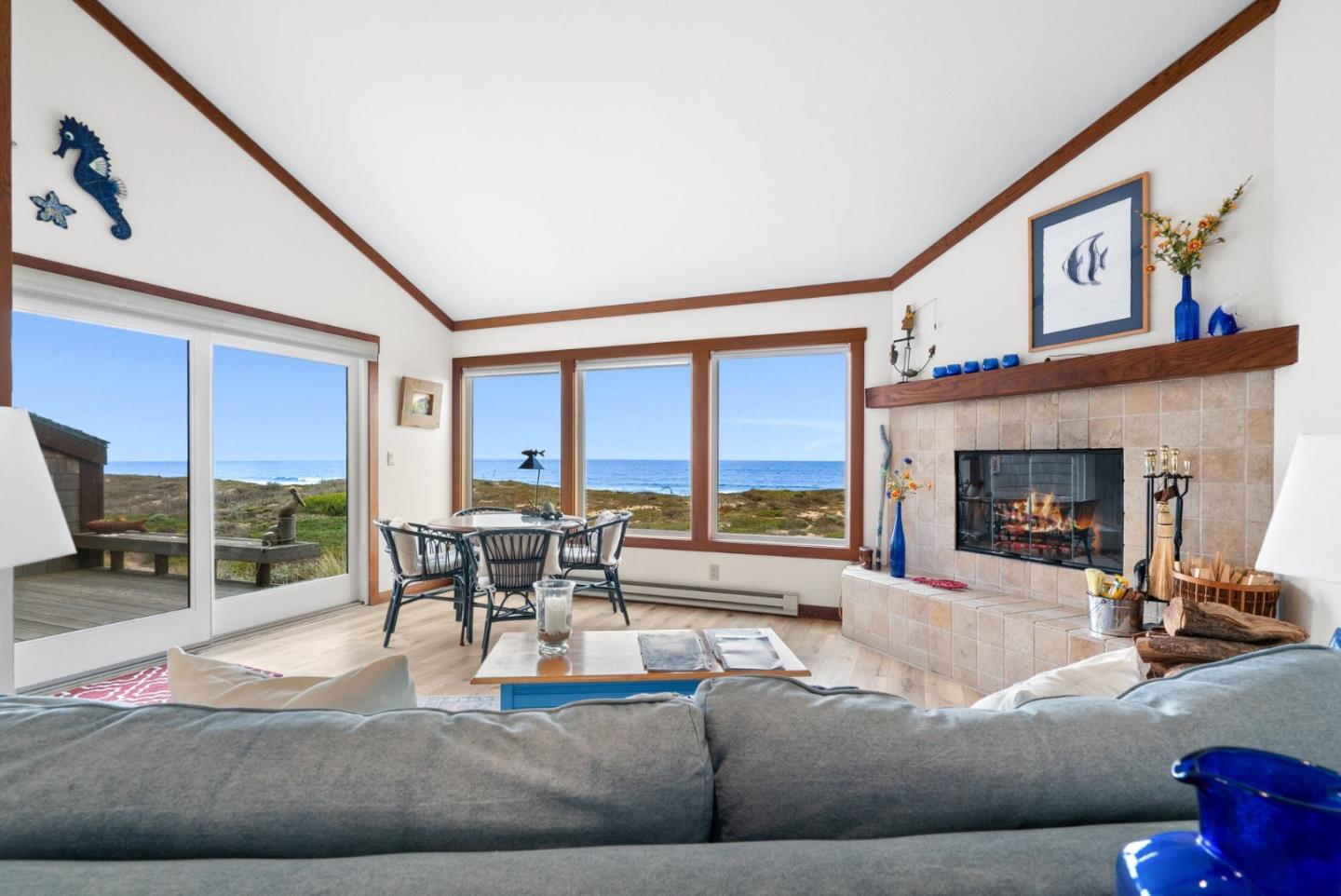 222 Monterey Dunes Way