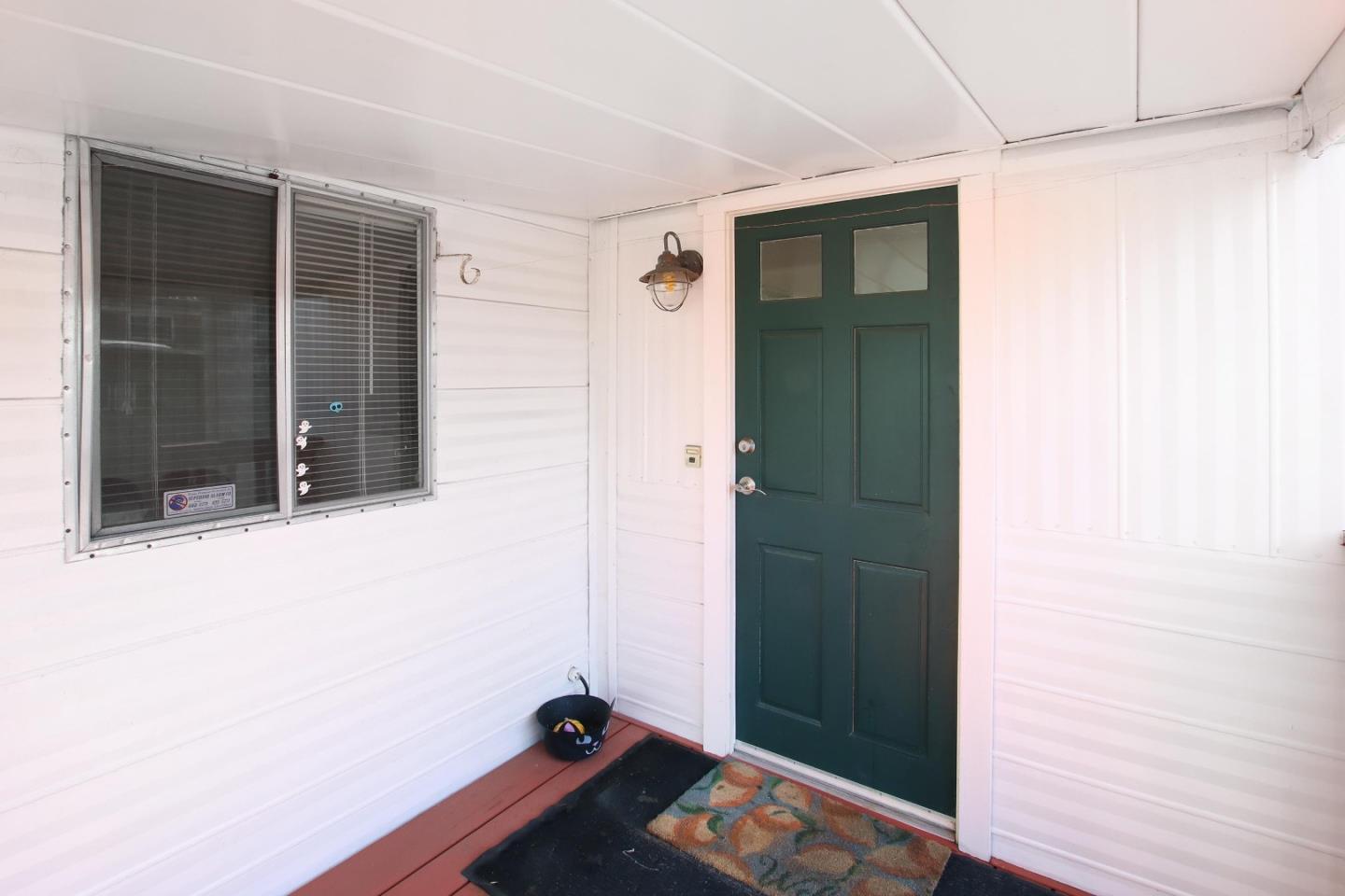 1099 38th Avenue Unit: 101