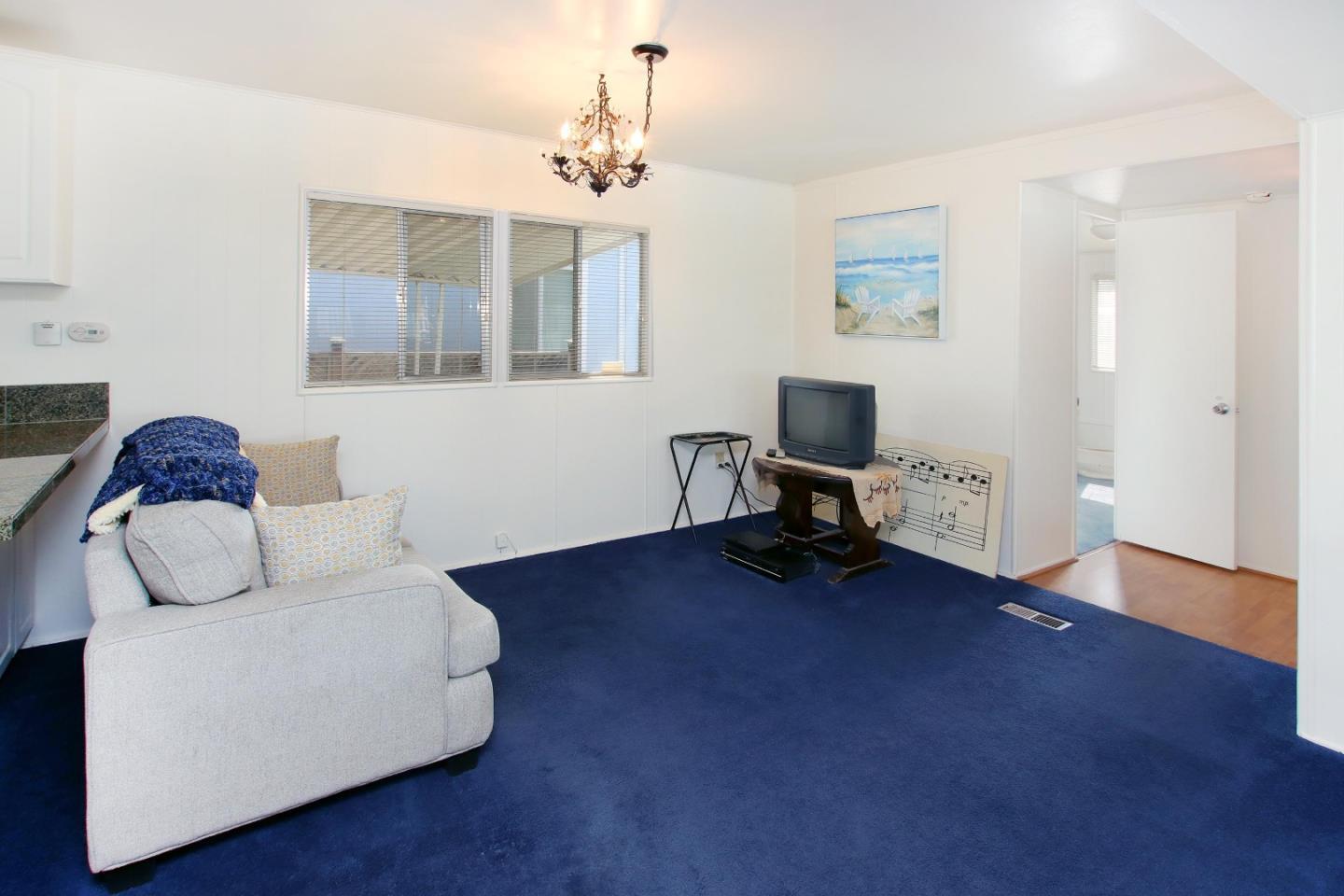 1099 38th Avenue Unit: 101