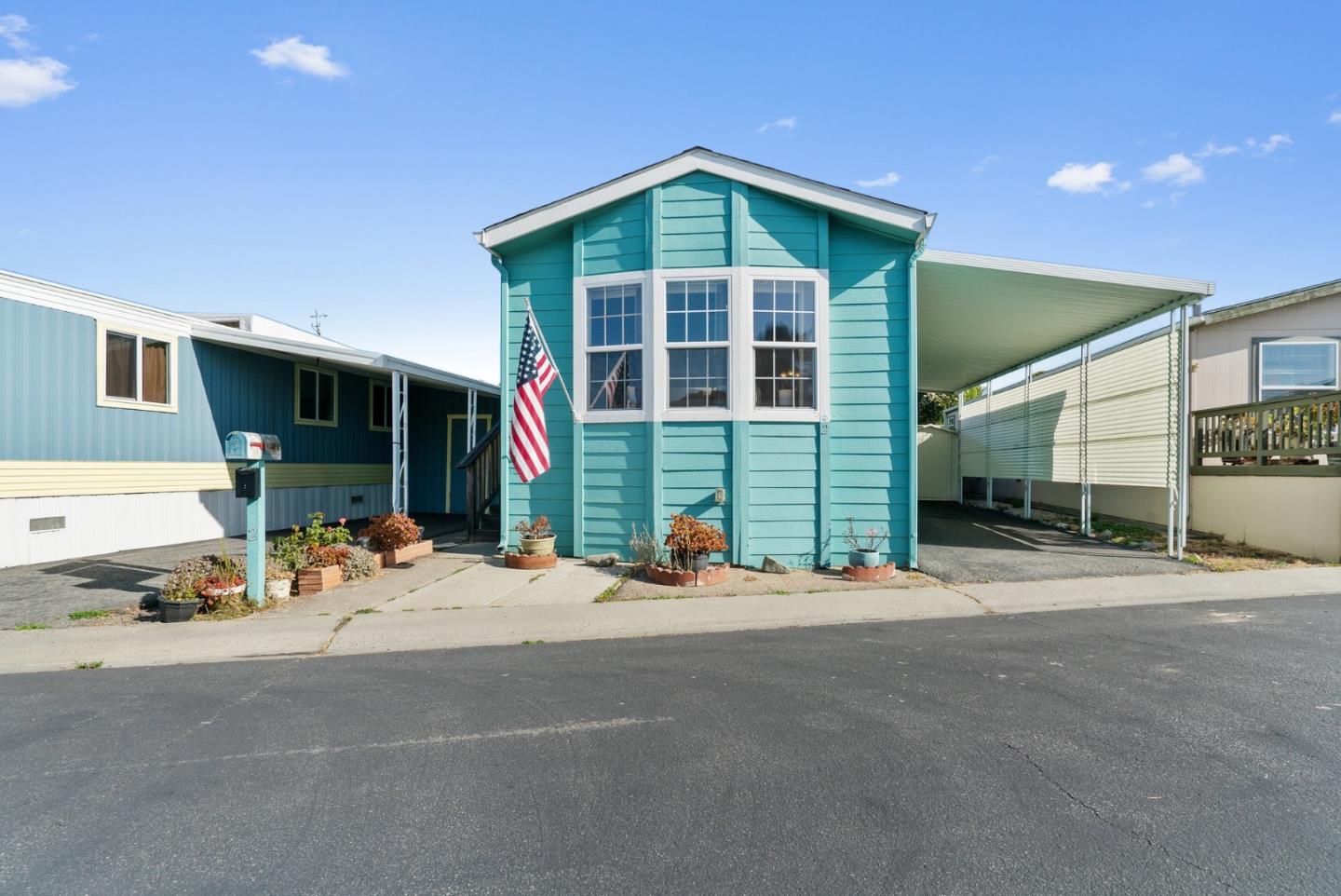 1040 38th Ave Unit: 2