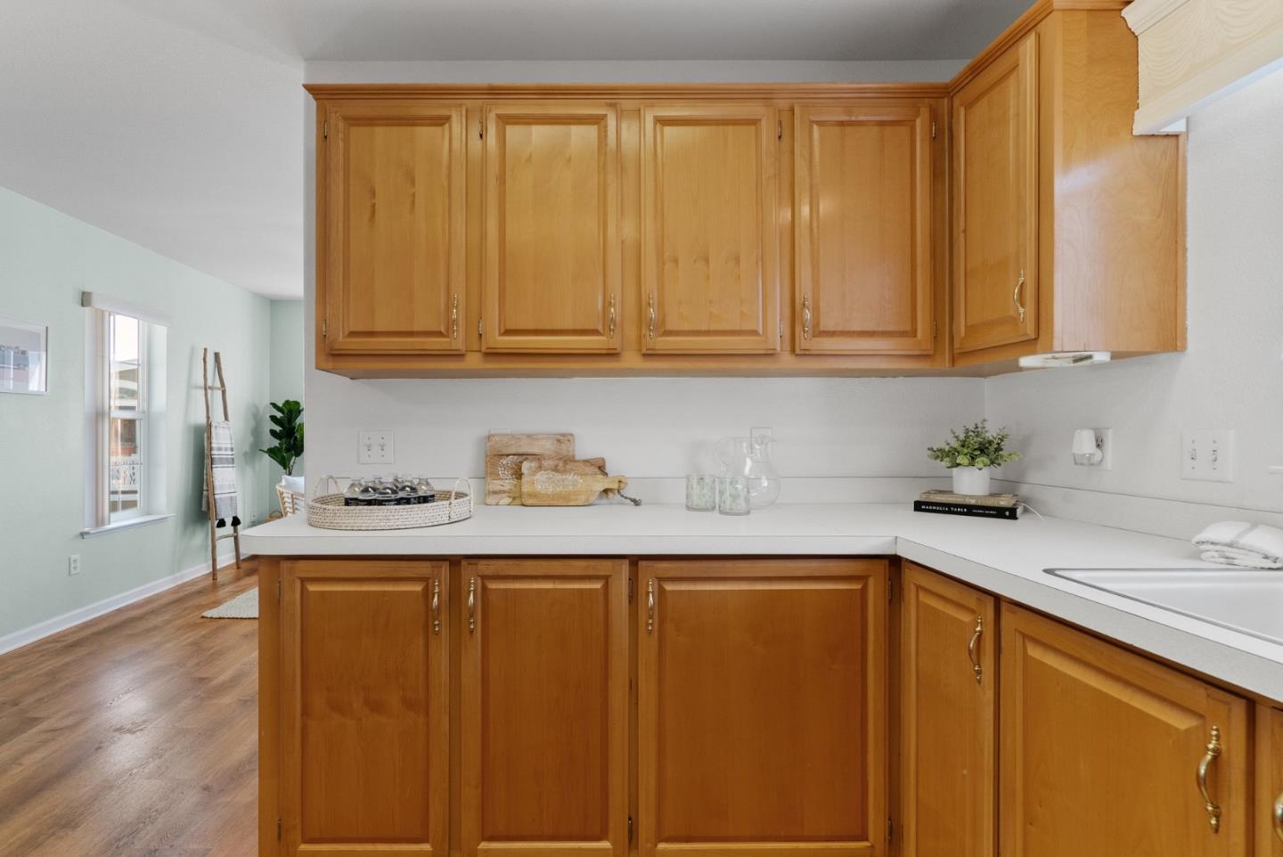 1040 38th Ave Unit: 2