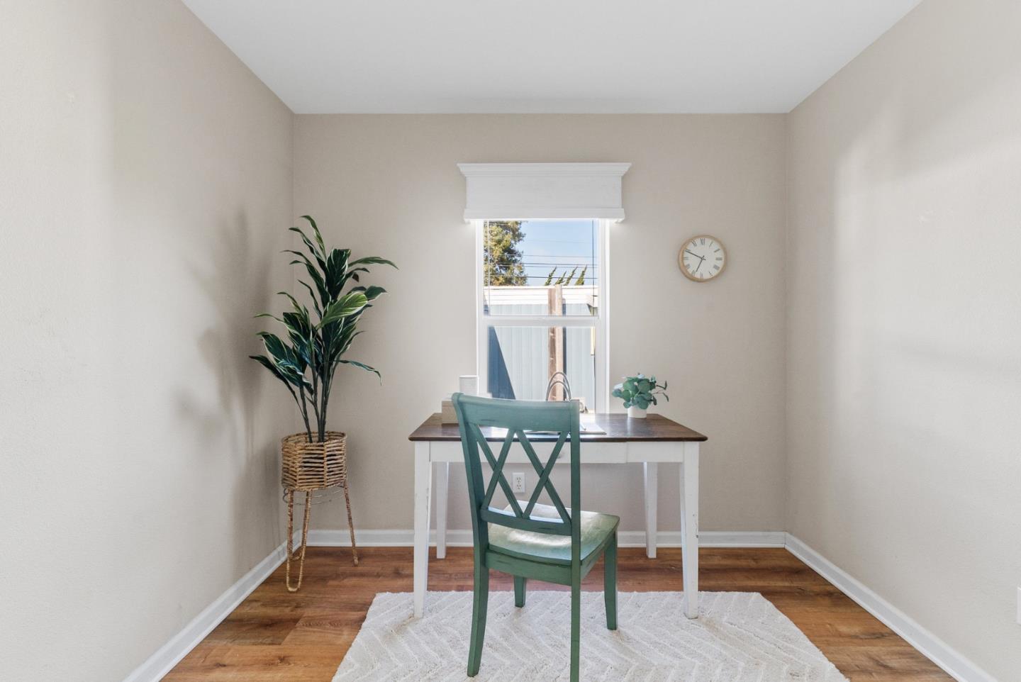 1040 38th Ave Unit: 2